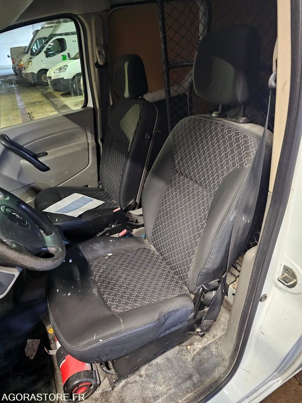 Renault Kangoo - 2009 - 39018kms - AD 375 AP - Small van: picture 5 Renault Kangoo - 2009 - 39018kms - AD 375 AP - Small van: picture 5