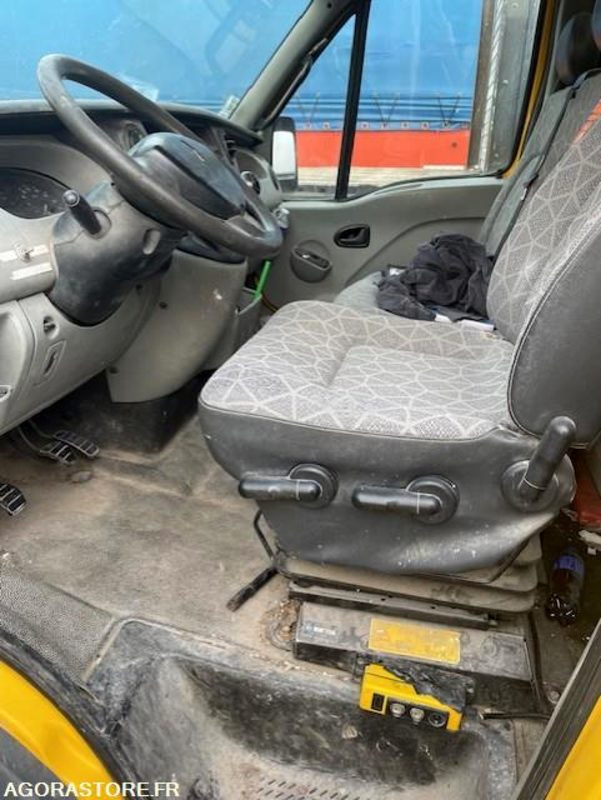 Renault Mascott benne basculante 2010 - Tipper van: picture 3 Renault Mascott benne basculante 2010 - Tipper van: picture 3