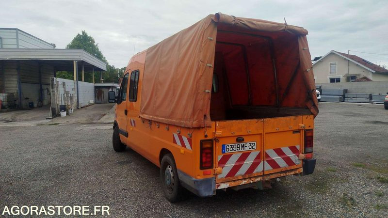 Renault - Master - 2003 - 364888km - Panel van: picture 4 Renault - Master - 2003 - 364888km - Panel van: picture 4