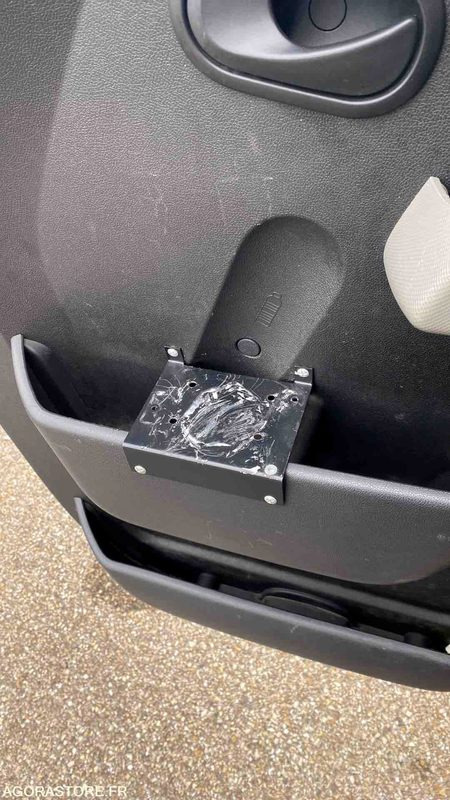 Renault Master III dci 125 - 18/06/2014 - Ambulance: picture 4 Renault Master III dci 125 - 18/06/2014 - Ambulance: picture 4