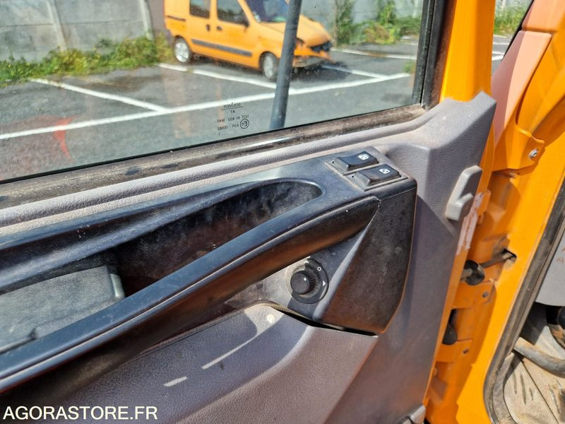Renault Midlum - 2001 - 93062-AN361AZ - Tipper: picture 5 Renault Midlum - 2001 - 93062-AN361AZ - Tipper: picture 5