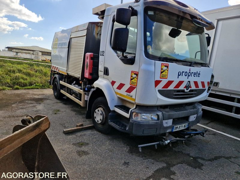 Renault Midlum -2011 - 85714 - BM871NQ - Road sweeper: picture 2 Renault Midlum -2011 - 85714 - BM871NQ - Road sweeper: picture 2