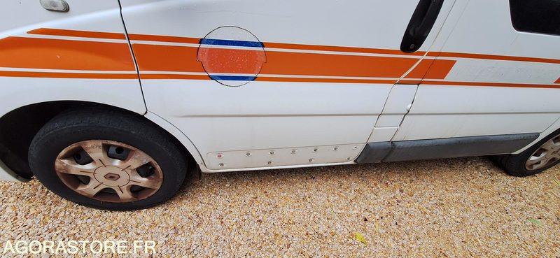 Renault Trafic - 2006 - 130000 - Minibus, Passenger van: picture 4 Renault Trafic - 2006 - 130000 - Minibus, Passenger van: picture 4