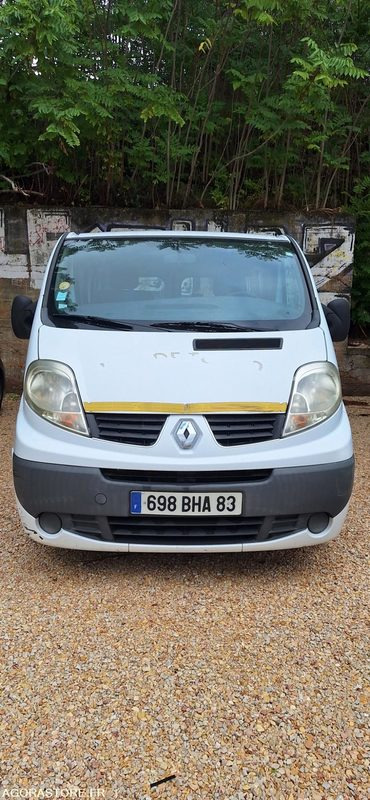 Renault Trafic - 2006 - 130000 - Minibus, Passenger van: picture 2 Renault Trafic - 2006 - 130000 - Minibus, Passenger van: picture 2