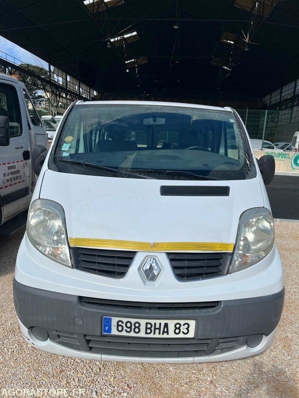 Renault Trafic - 2006 - 130000 - Minibus, Passenger van: picture 1 Renault Trafic - 2006 - 130000 - Minibus, Passenger van: picture 1
