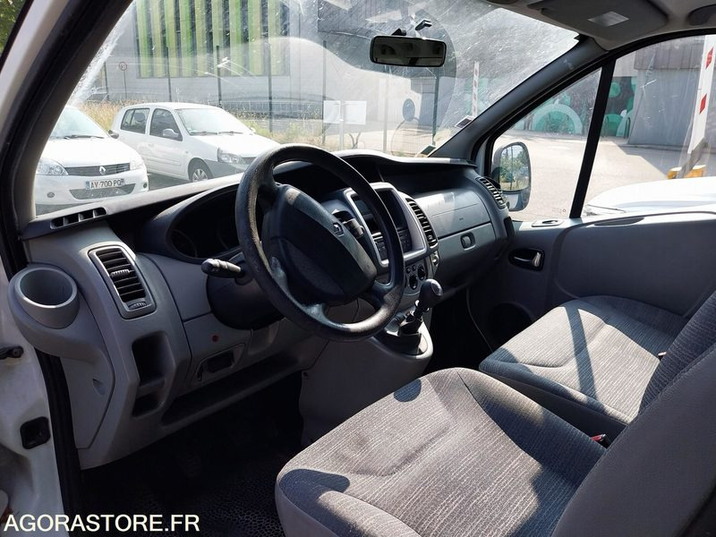 Minibus, Passenger van Renault Trafic 9 places DA-953-LM de 2013 avec 135 698 kms: picture 13
