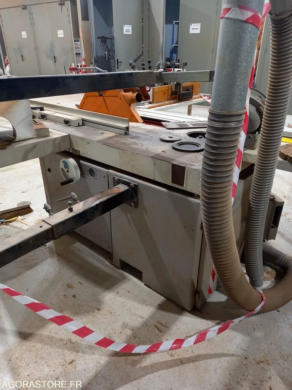 Scie circulaire sur table - Tool/ Equipment: picture 5 Scie circulaire sur table - Tool/ Equipment: picture 5