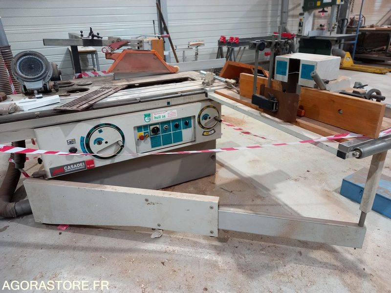Scie circulaire sur table - Tool/ Equipment: picture 1 Scie circulaire sur table - Tool/ Equipment: picture 1