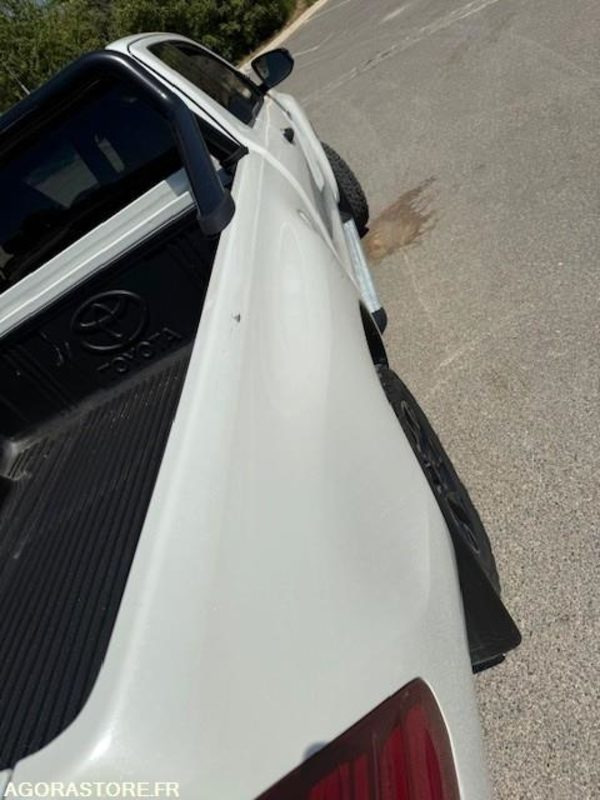 Pickup truck TOYOTA HILUX 43265 kms 2020: picture 11