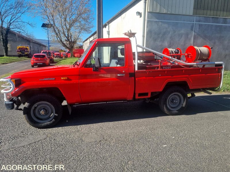 TOYOTA LAND CRUISER 4X4 - 10473Kms - 1992 - 4992TZ63 - SUV: picture 2 TOYOTA LAND CRUISER 4X4 - 10473Kms - 1992 - 4992TZ63 - SUV: picture 2