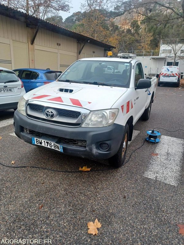Toyota Hilux - 2011 - 251000kms - BW-176-BN - Pickup truck: picture 1 Toyota Hilux - 2011 - 251000kms - BW-176-BN - Pickup truck: picture 1