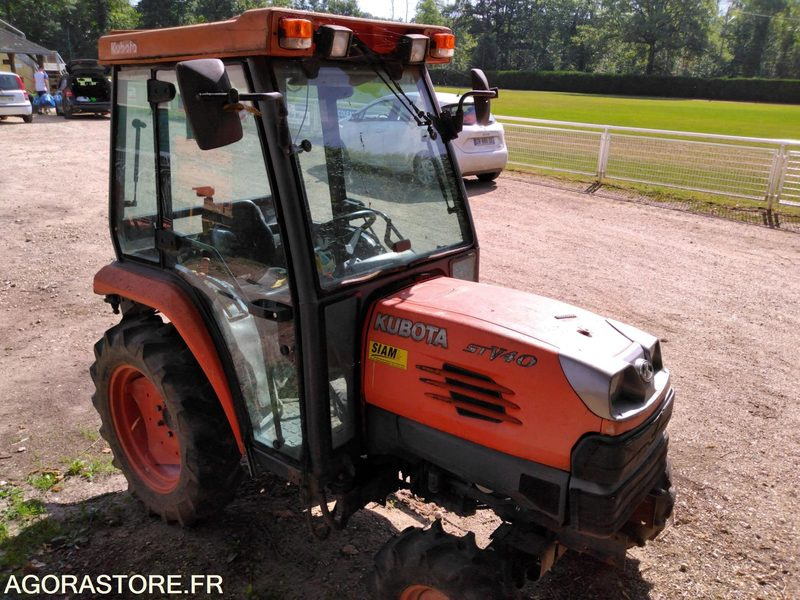 Tracteur Kubota STV40 1907 heures 2010 + plateau de coupe - Farm tractor: picture 1 Tracteur Kubota STV40 1907 heures 2010 + plateau de coupe - Farm tractor: picture 1