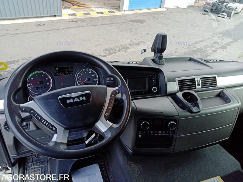 MAN TGS 18.440 BLS 4X2 EURO 6 529425 kms / 2016 / ED-523-RQ - Tractor unit: picture 5 MAN TGS 18.440 BLS 4X2 EURO 6 529425 kms / 2016 / ED-523-RQ - Tractor unit: picture 5