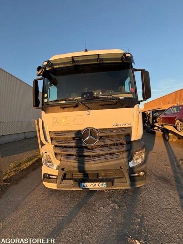 TRACTEUR 4X2 MERCEDES ACTROS 1845 2018 385 000 KM + BENNE ALUMINIUM SHMITZ 2016 - Tractor unit: picture 2 TRACTEUR 4X2 MERCEDES ACTROS 1845 2018 385 000 KM + BENNE ALUMINIUM SHMITZ 2016 - Tractor unit: picture 2