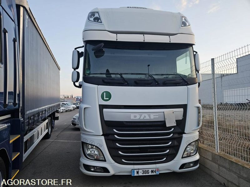 TRACTEUR DAF XF 510 XL - 2016 - 447 120km - TRES BON ETAT - Tractor unit: picture 4 TRACTEUR DAF XF 510 XL - 2016 - 447 120km - TRES BON ETAT - Tractor unit: picture 4