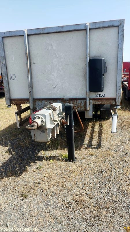 REMORQUE - SAMRO REMORQUE 2ESS PLATEAU - 2011 - BG-052-GM - Trailer: picture 2 REMORQUE - SAMRO REMORQUE 2ESS PLATEAU - 2011 - BG-052-GM - Trailer: picture 2