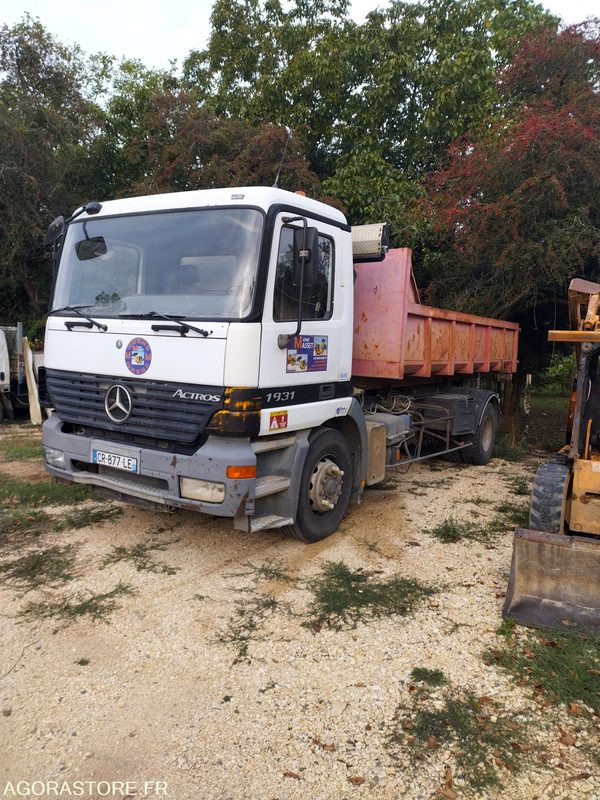 Truck CAMION MERCEDES AMPLIROLL - 2002 - 766 000km: picture 10 Truck CAMION MERCEDES AMPLIROLL - 2002 - 766 000km: picture 10