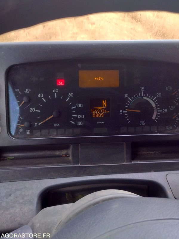 Truck CAMION MERCEDES AMPLIROLL - 2002 - 766 000km: picture 16 Truck CAMION MERCEDES AMPLIROLL - 2002 - 766 000km: picture 16