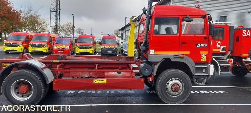 CAMION PORTE CELLULE - Truck: picture 2 CAMION PORTE CELLULE - Truck: picture 2