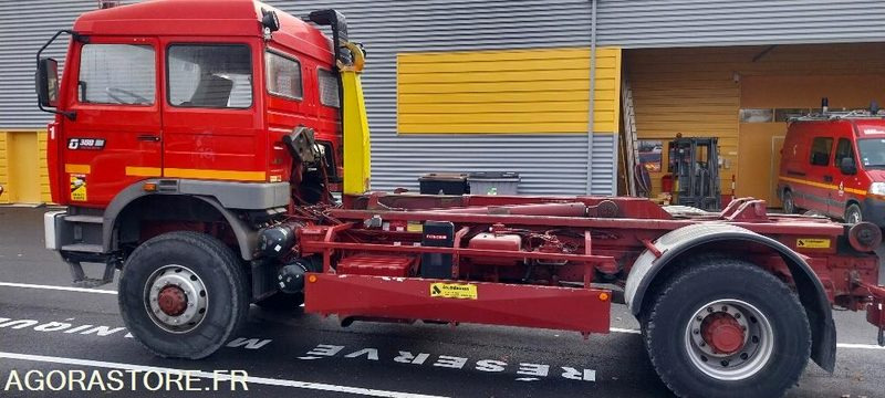 CAMION PORTE CELLULE - Truck: picture 4 CAMION PORTE CELLULE - Truck: picture 4