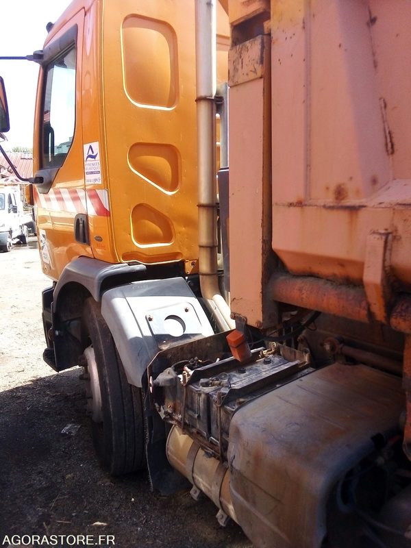 Camion Renault Premium 300 6/2/4 on lease Camion Renault Premium 300 6/2/4: picture 6