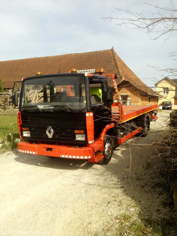Dépanneuse Renault S150 - Truck: picture 1 Dépanneuse Renault S150 - Truck: picture 1