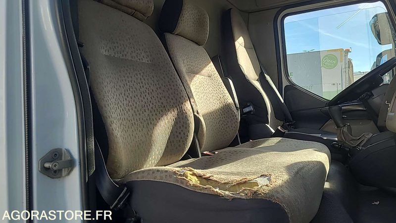 Renault Midlum - 2009 - 89636kms - AC796HH - Truck: picture 4 Renault Midlum - 2009 - 89636kms - AC796HH - Truck: picture 4