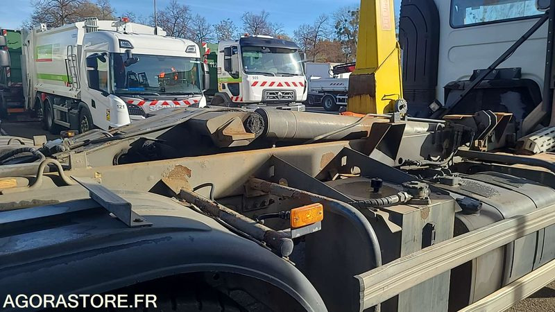 Renault Premium 380 - 2011 - 483100kms - BL055KP - Truck: picture 2 Renault Premium 380 - 2011 - 483100kms - BL055KP - Truck: picture 2