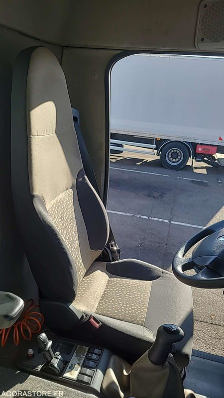 Renault Premium 380 - 2011 - 97052kms - BL645KD - Truck: picture 2 Renault Premium 380 - 2011 - 97052kms - BL645KD - Truck: picture 2