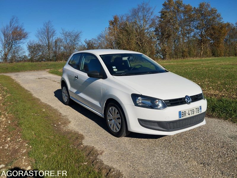 VOLKSWAGEN POLO 1.2 TDI - 149000 KILOMETRE - ANNÉE 2011 - Car: picture 2 VOLKSWAGEN POLO 1.2 TDI - 149000 KILOMETRE - ANNÉE 2011 - Car: picture 2