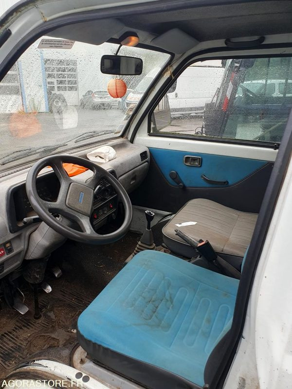 VQ-V20M PIAGGIO PORTER. - Tipper van: picture 5 VQ-V20M PIAGGIO PORTER. - Tipper van: picture 5