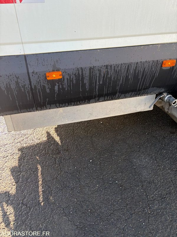 Fourgon iveco 70C17 (7 T) - 142000 - 2016 - Van: picture 4 Fourgon iveco 70C17 (7 T) - 142000 - 2016 - Van: picture 4