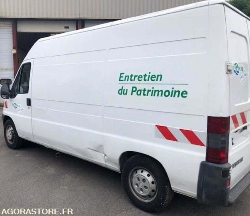 Véhicule PEUGEOT BOXER 2001 - Small van: picture 2 Véhicule PEUGEOT BOXER 2001 - Small van: picture 2