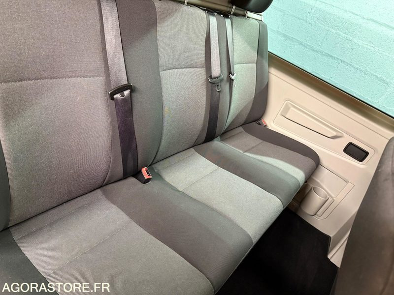 Small van Volkswagen transporter t6 - 2l 114cv -190 000 km- 5 places - 2018 -: picture 13 Small van Volkswagen transporter t6 - 2l 114cv -190 000 km- 5 places - 2018 -: picture 13