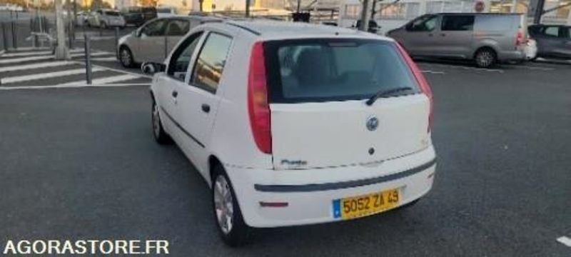 Fiat punto 137166 kms 2005 - Car: picture 3 Fiat punto 137166 kms 2005 - Car: picture 3