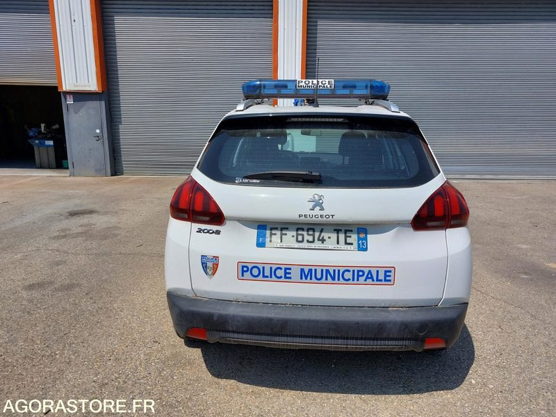 Peugeot 2008 police municipale - SUV: picture 2 Peugeot 2008 police municipale - SUV: picture 2