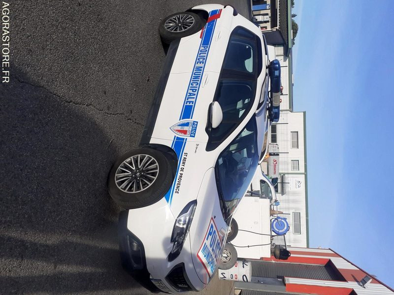 Peugeot 2008 police municipale - SUV: picture 4 Peugeot 2008 police municipale - SUV: picture 4