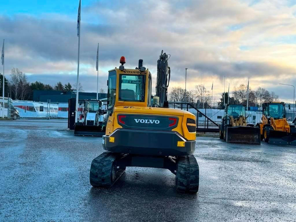 Mini excavator Volvo ECR 88 D: picture 10