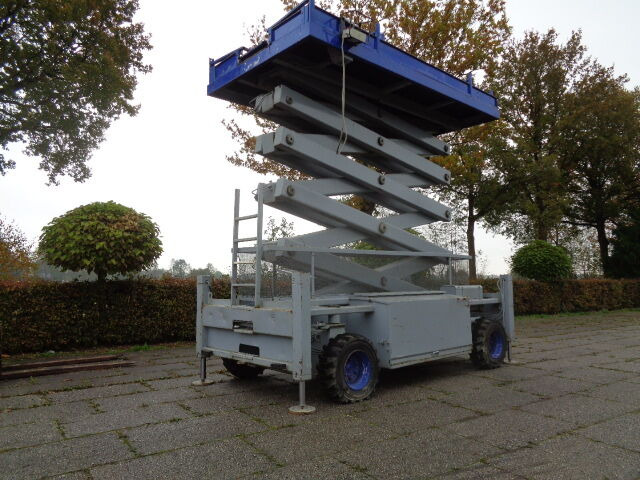 Liftlux SL172-24D4WD - Scissor lift: picture 1 Liftlux SL172-24D4WD - Scissor lift: picture 1