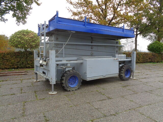 Liftlux SL172-24D4WD - Scissor lift: picture 2 Liftlux SL172-24D4WD - Scissor lift: picture 2