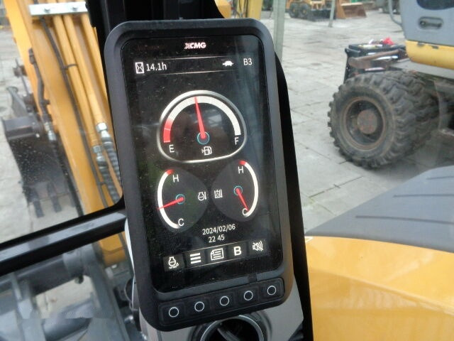 XCMG XE55GA - Crawler excavator: picture 2 XCMG XE55GA - Crawler excavator: picture 2