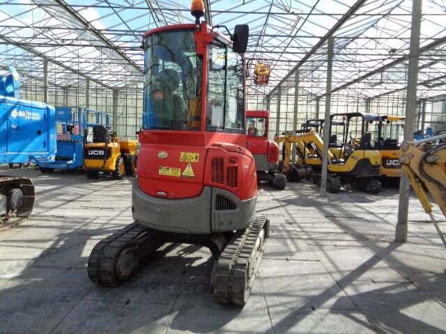 Yanmar VIO 25-4 - Mini excavator: picture 4 Yanmar VIO 25-4 - Mini excavator: picture 4