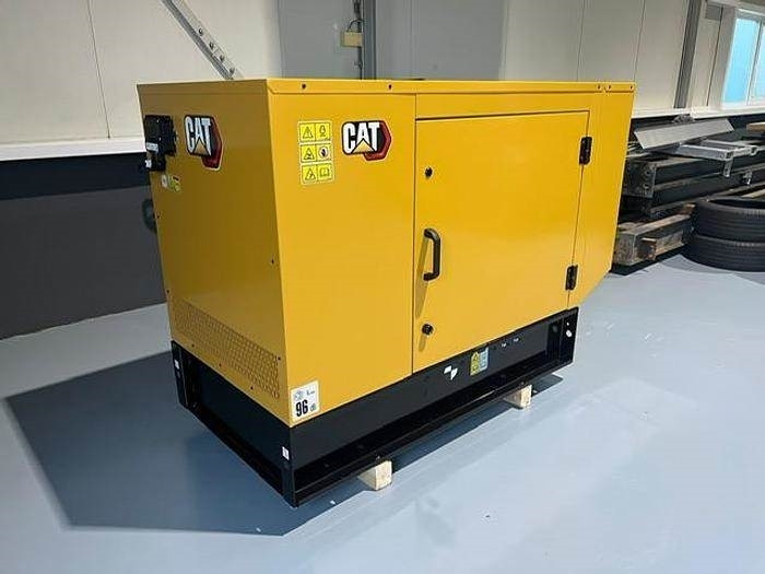 CAT DE 22 E3 - Generator set: picture 2 CAT DE 22 E3 - Generator set: picture 2
