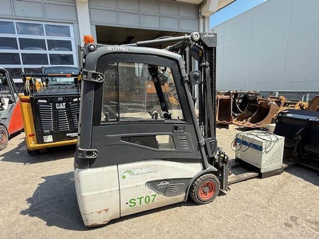 Linde E16-02 - Forklift: picture 3 Linde E16-02 - Forklift: picture 3