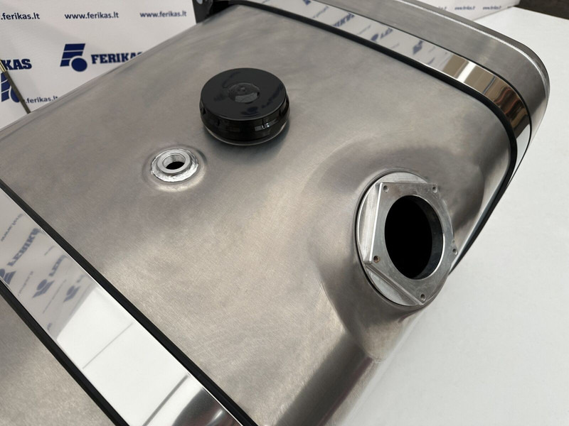 Hydraulic aluminum oil tank 300L - Hydraulic tank for Truck: picture 4 Hydraulic aluminum oil tank 300L - Hydraulic tank for Truck: picture 4