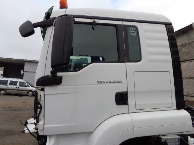 Cab and interior for Truck MAN Perfect condition TGS low cab ( EUROPE DELIVERY ): picture 8
