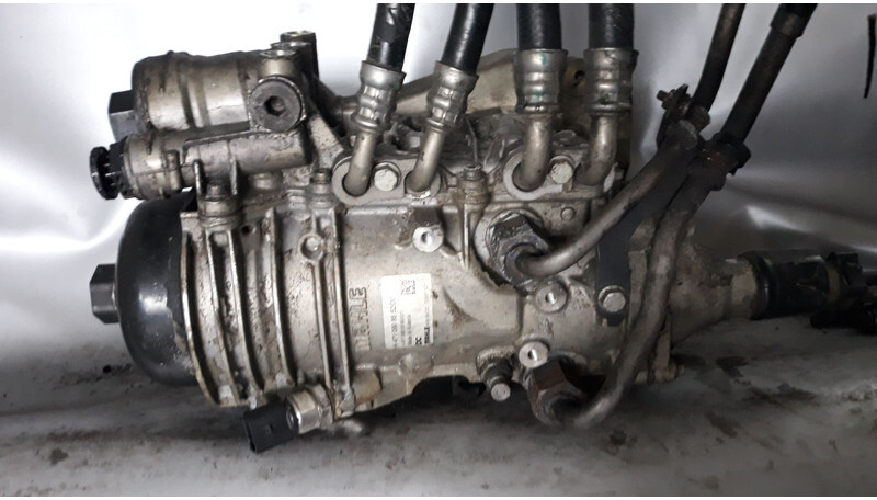 Mercedes-Benz Actros - Fuel filter for Truck: picture 3 Mercedes-Benz Actros - Fuel filter for Truck: picture 3