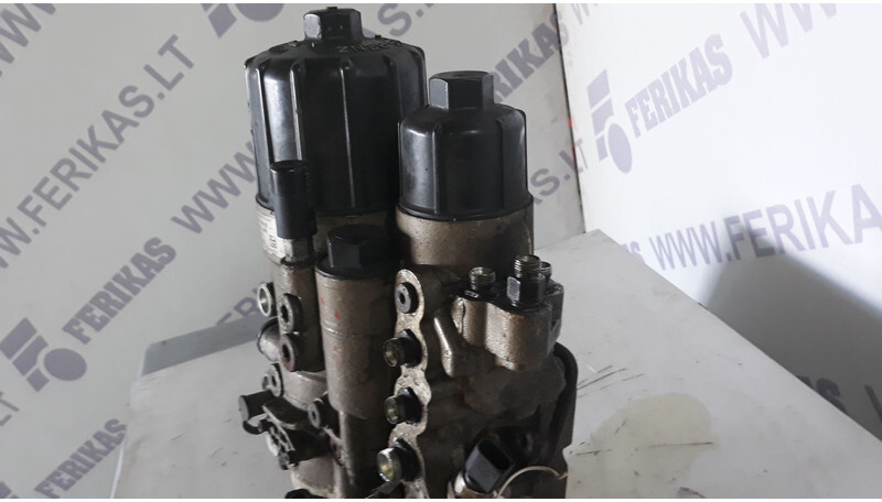 Mercedes-Benz ActrosMP4 - Fuel filter for Truck: picture 3 Mercedes-Benz ActrosMP4 - Fuel filter for Truck: picture 3