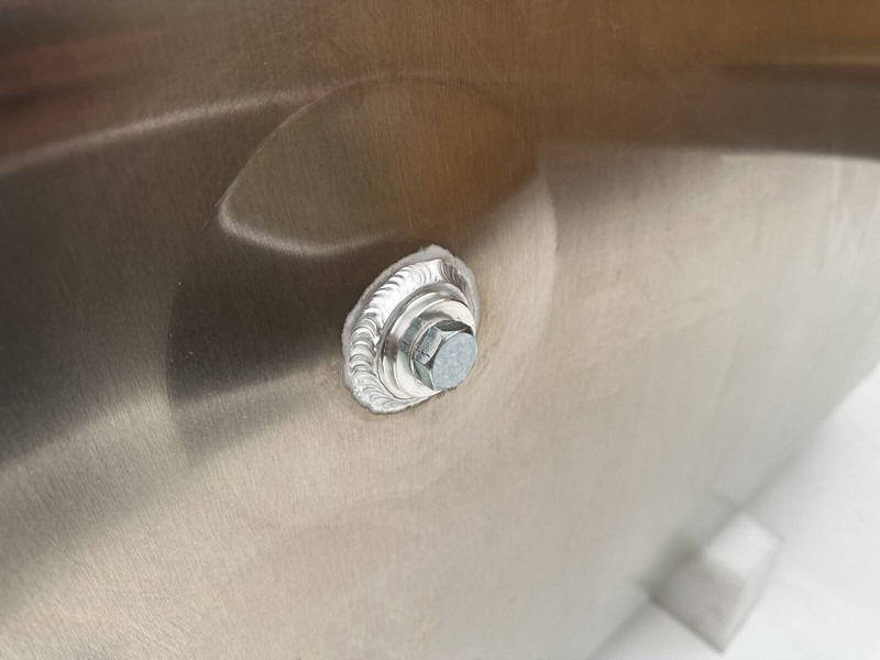 New Fuel tank for Truck Mercedes-Benz New aluminum fuel tank 650L: picture 7 New Fuel tank for Truck Mercedes-Benz New aluminum fuel tank 650L: picture 7