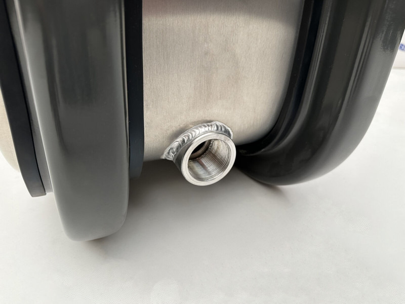 Onbekend  - Hydraulic tank for Truck: picture 4 Onbekend  - Hydraulic tank for Truck: picture 4